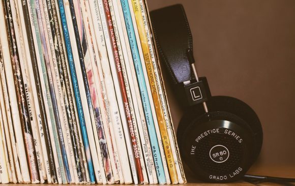 Schallplatten und Streaming: Wie nachhaltig ist eigentlich Musikhören?